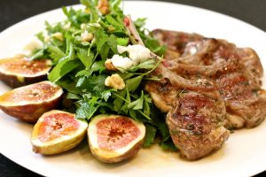 Salad with lamb and figs