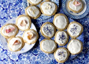 soft-honey-and-ginger-tea-cookie