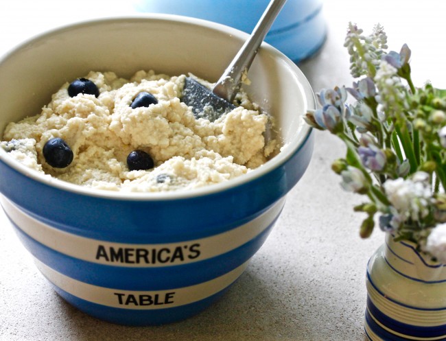 BLUEBERRY COCONUT BAKED DOUGHNUTS on Americas-Table.com