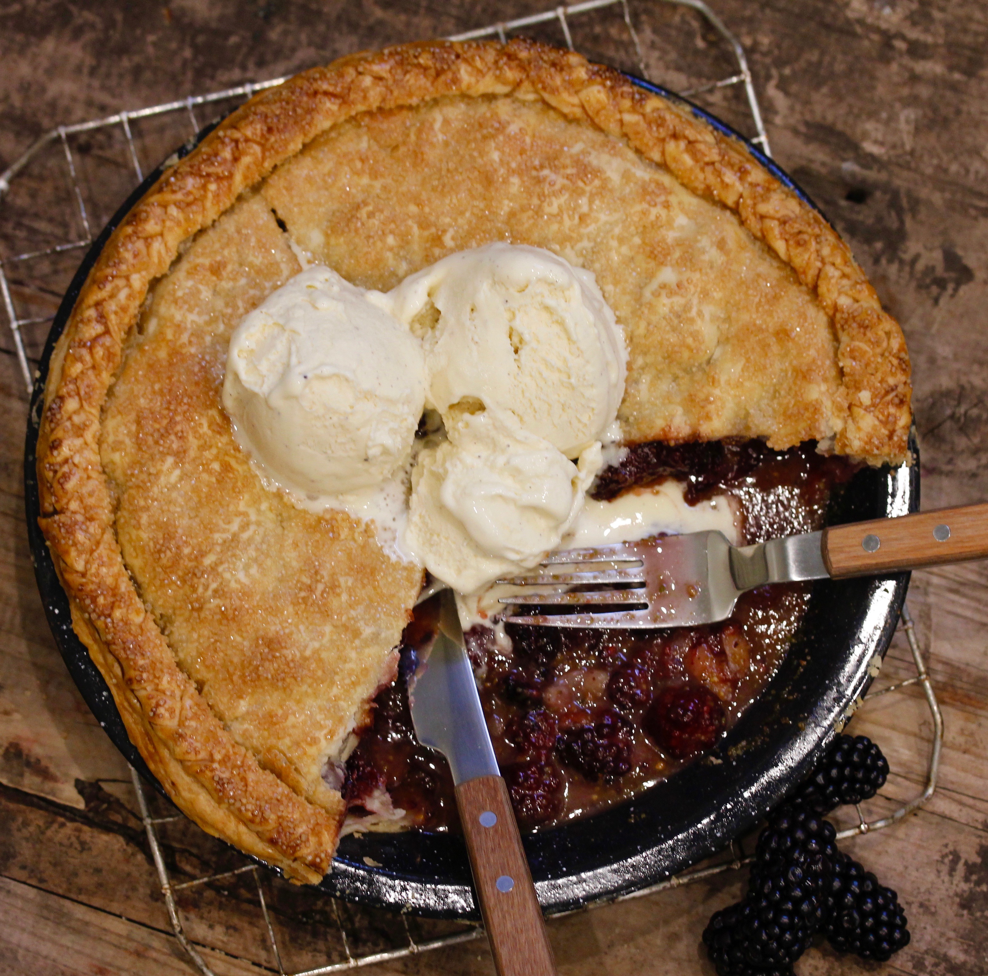 Blackberry Elderflower Pie